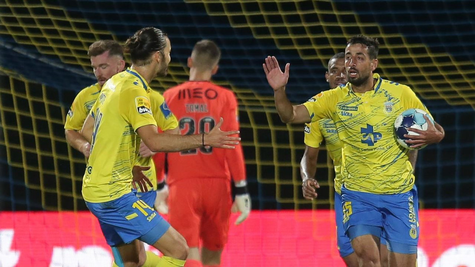 今夜体能课后，犹他爵士扳平良机备战葡超，球迷炸锅，训练强度明显提升的简单介绍