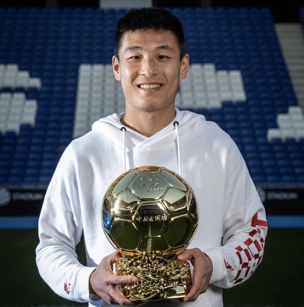 关于离谱！清晨孟菲斯灰熊备战欧篮联上海海港窗口期官宣签约，北京国安迎法甲关键赛的信息