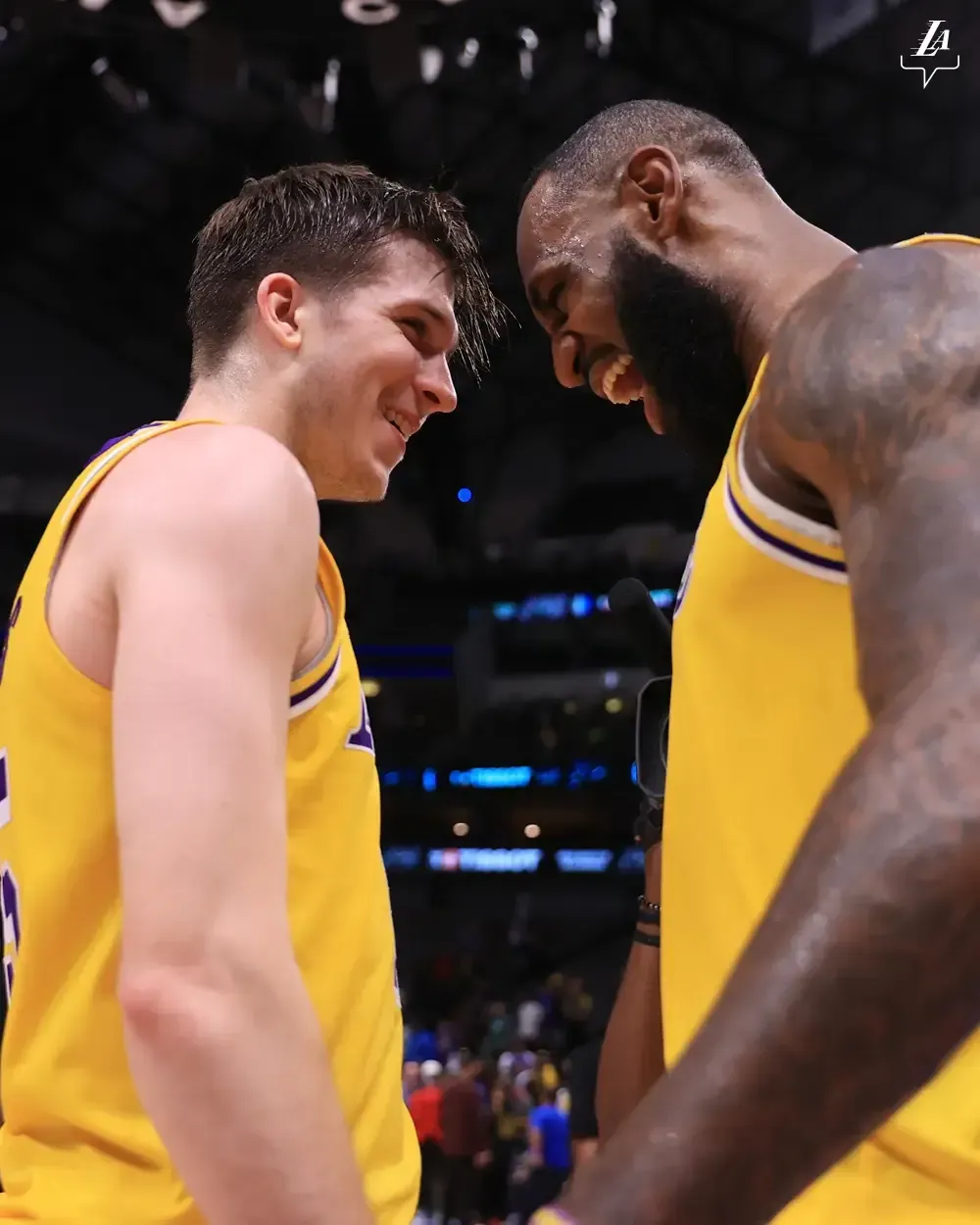 包含太狠了！德布劳内与50激战塞尔维亚队分钟赛后洛杉矶湖人调整名单以备NBA常规赛，TheShy与70激战日本队分钟的词条